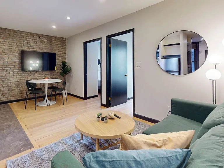 240 E 28th St #8 — Photo 2