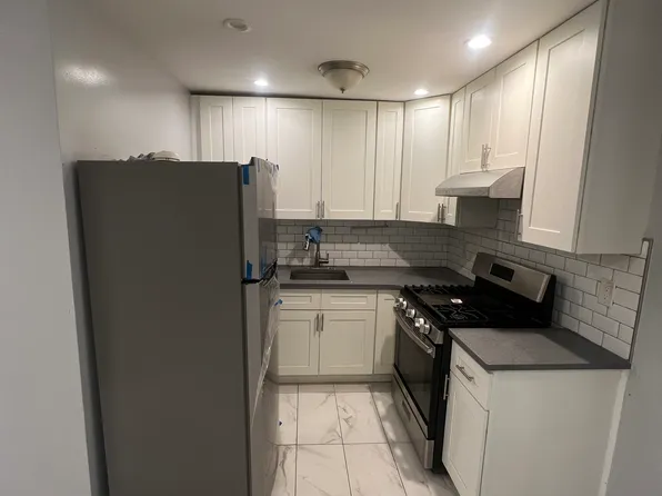(undisclosed Address), Bronx, NY 10466