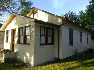 2016 Kemble Ave, South Bend, IN 46613