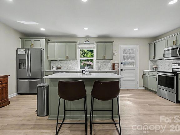 2nd image of 4023 Strangford Ave
