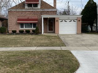 1805 S Vine Ave, Park Ridge, IL 60068