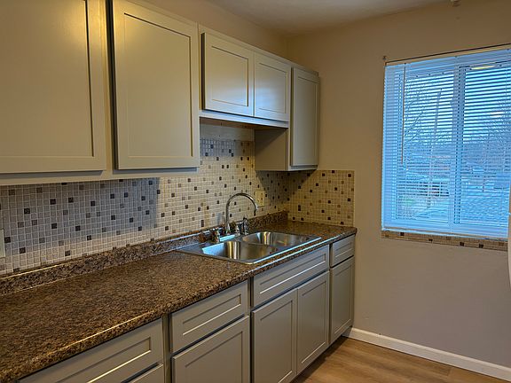 5th image of 3618 Reavis Barracks Rd APT 3