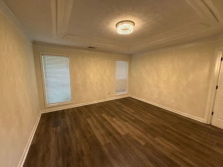 720 Trellis Pond Ct — Photo 8