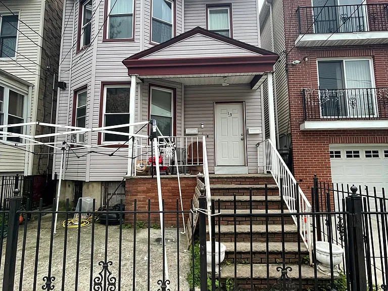 19 Orient Ave #2 — Photo 10