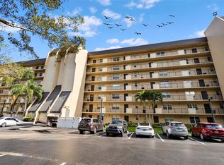 3300 W Rolling Hills Cir APT 706, Davie, FL 33328