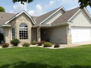 9239 Dunbar Knoll Cir N, Brooklyn Park, MN 55443