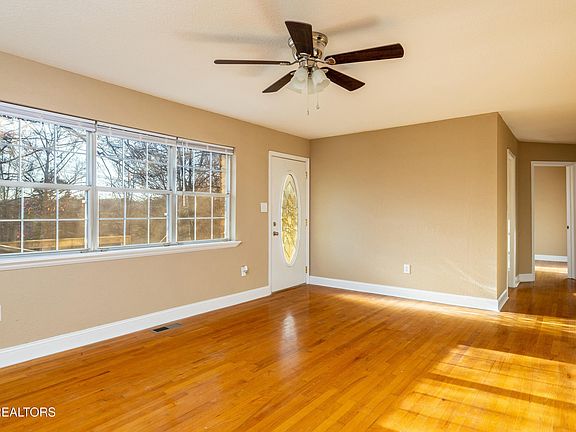 5th image of 154 Alfred McCammon Rd