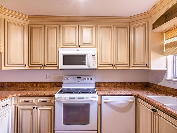 5th image of 4800 N Stanton St Unit 168