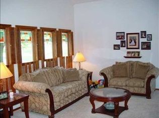 8005 Read St, Omaha, NE 68122