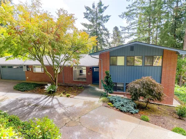 1921 SE Oakview Drive, Chehalis, WA 98532