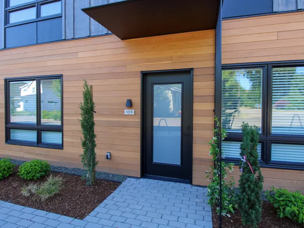 3910 Village Center Dr SE #103, Salem, OR 97302