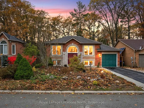 12 Brillinger Dr, Wasaga Beach, ON L9Z 1L4