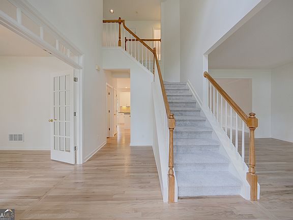 5th image of 140 Ketton Way