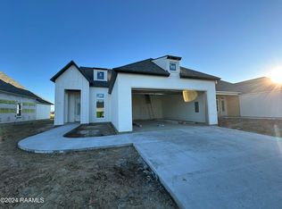 202 Sandy Bay Dr, Broussard, LA 70518