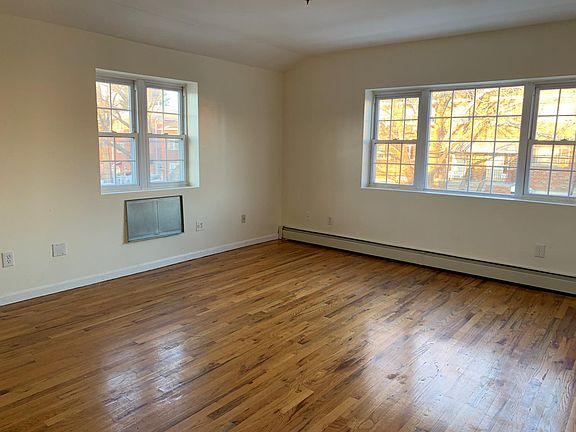 3rd image of 4149 Wilder Ave #2