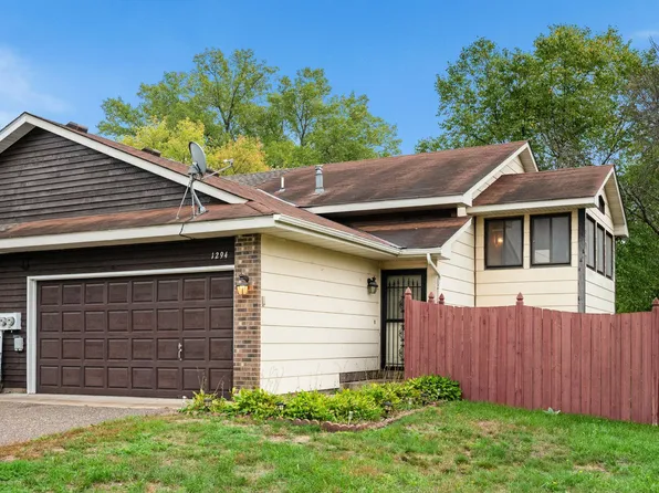 1294 105th Ave NW, Coon Rapids, MN 55433
