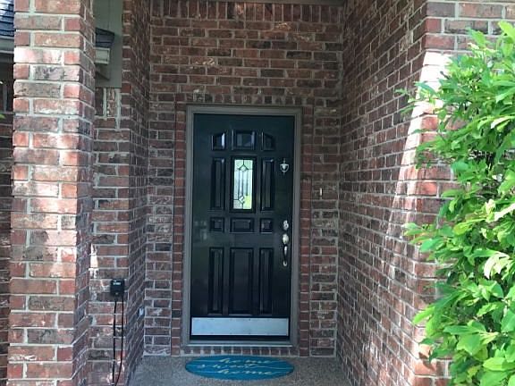 2nd image of 9308 Oak Hill Dr