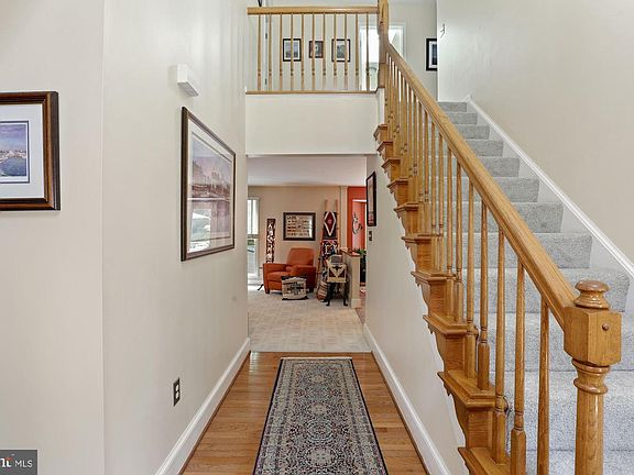 3rd image of 513 Kansala Dr