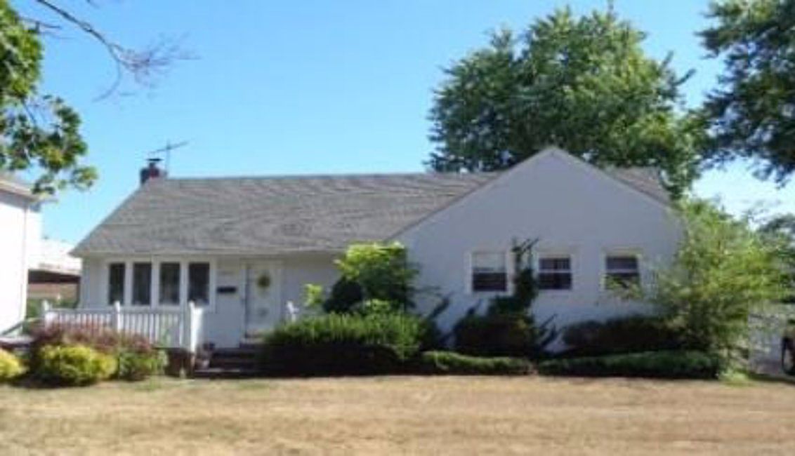 2960 Dr, Wantagh, NY 11793 Zillow