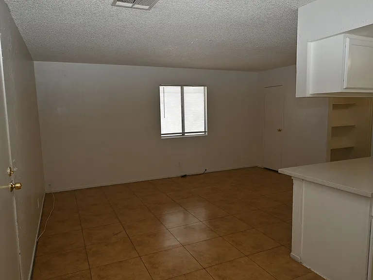 302 Eastminister Ct #A — Photo 23