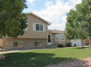 43 S Fairknoll Ln, Pueblo West, CO 81007