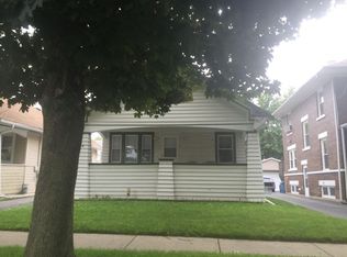 808 Jackson St, Aurora, IL 60505