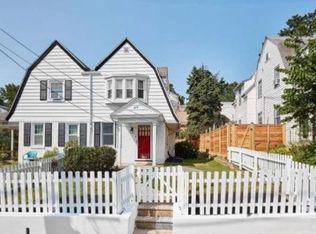 218 Henley Rd, Wynnewood, PA 19096