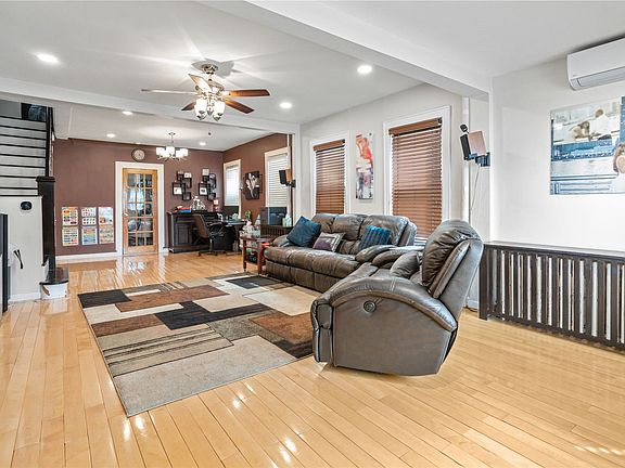 3rd image of 89-57 219th St