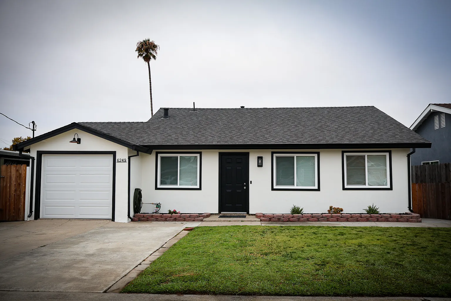 6249 Wilma Ave photo 1