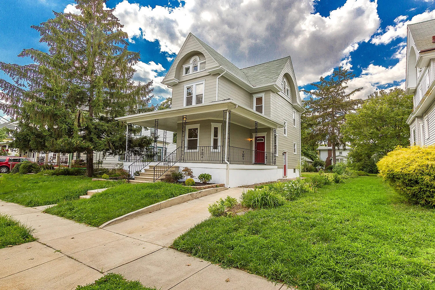 215 Woodlawn Ter photo 1