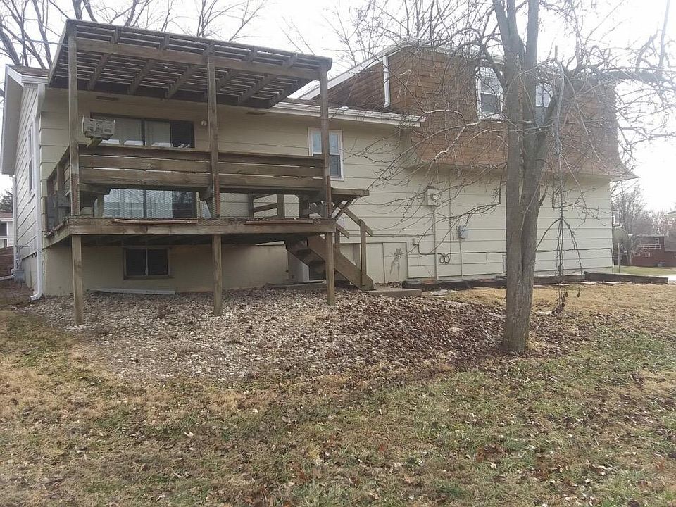 2nd image of 203 Deborah Ln