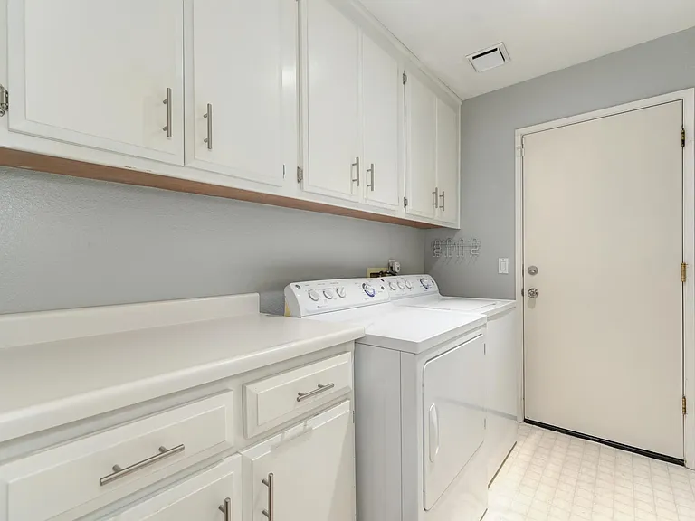 2815 Concord Ave — Photo 9