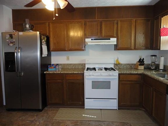4th image of 11005 Lake Forest Way