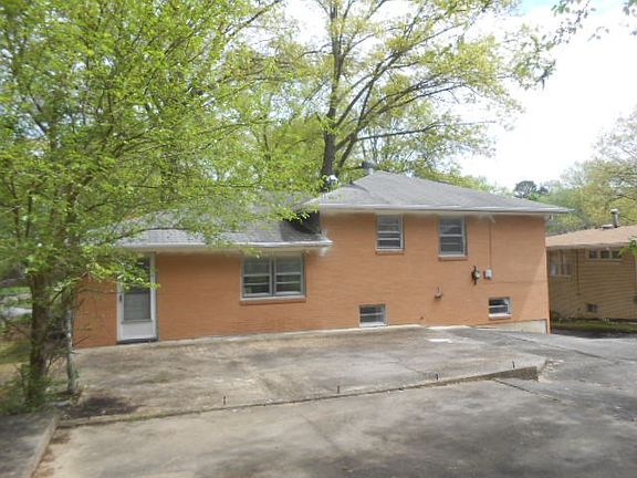 2nd image of 521 Timberlake Dr