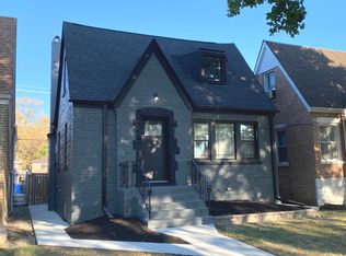 9817 S Calumet Ave, Chicago, IL