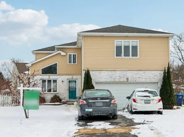 617 Lake Breeze Ct, Lake Villa, IL 60046