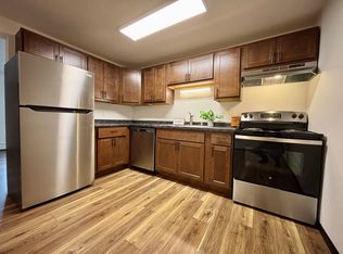 117 Capitol View Ter APT 1, Madison, WI 53713