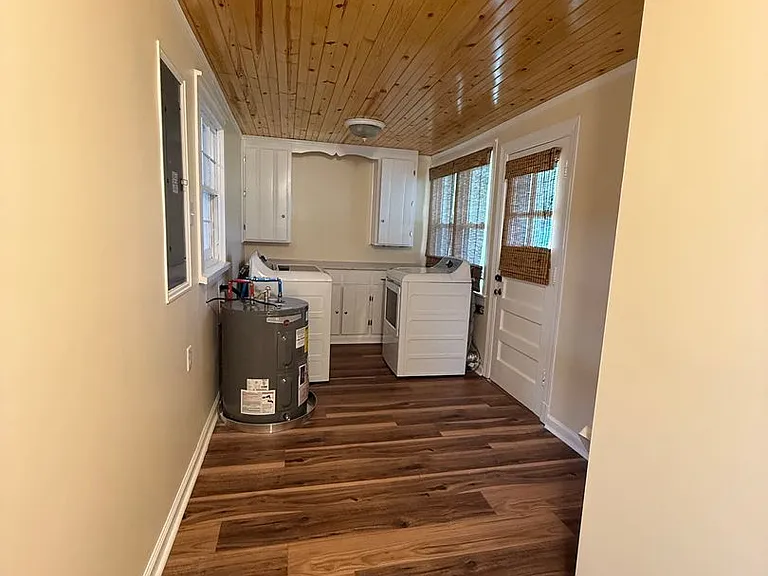 1106 Poplar Ave — Photo 8