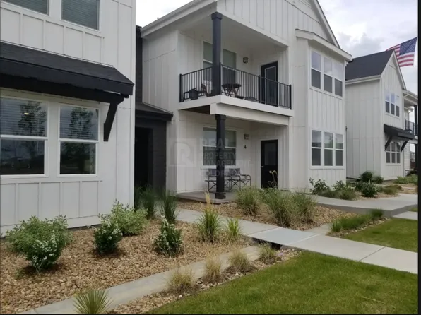 2296 Setting Sun Dr, Windsor, CO