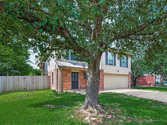 2nd image of 4115 Sand Ripple Ln