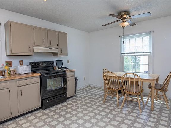 5th image of 5509 Dendron Dr