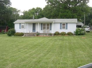 8520 Ottawa St, De Soto, KS 66018