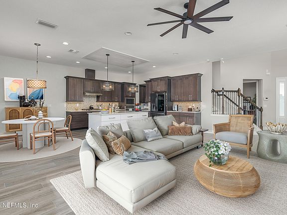 4th image of 703 RUM RUNNER Way
