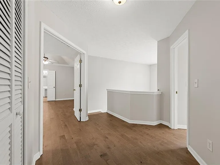 370 Manor Glen Dr — Photo 24