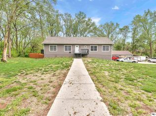 1403 Bluff St, Bellevue, NE 68005