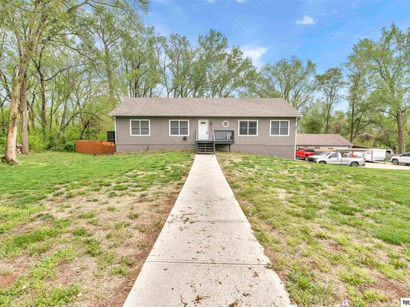 1403 Bluff St, Bellevue, NE 68005