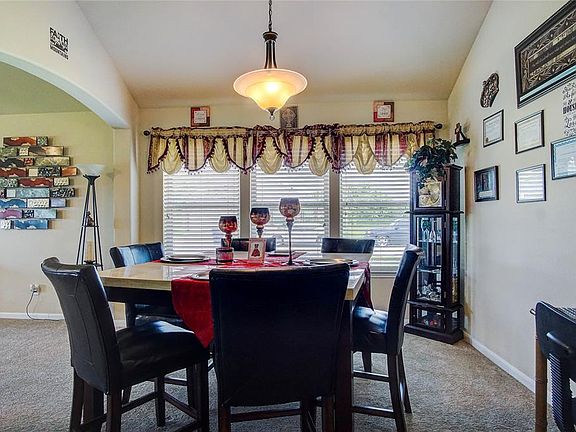 4th image of 33 Indian Palms Dr