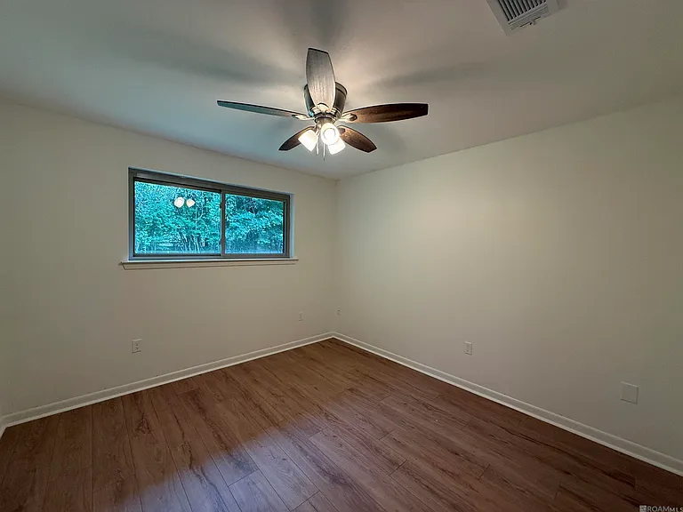 8763 Sharlane Dr — Photo 7