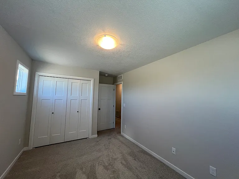 601 NE Hart Ln #1 — Photo 17