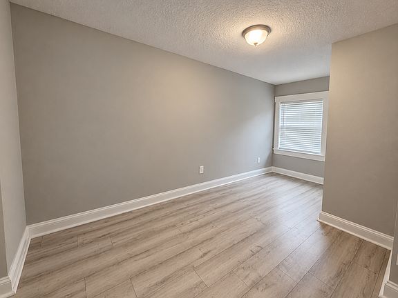 5th image of 2344 Johnson Ave